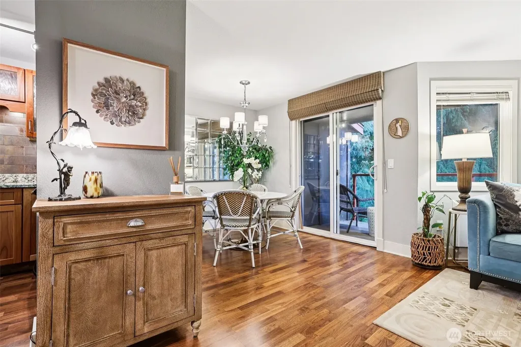 11060 NE 33rd Place Bellevue WA 98004