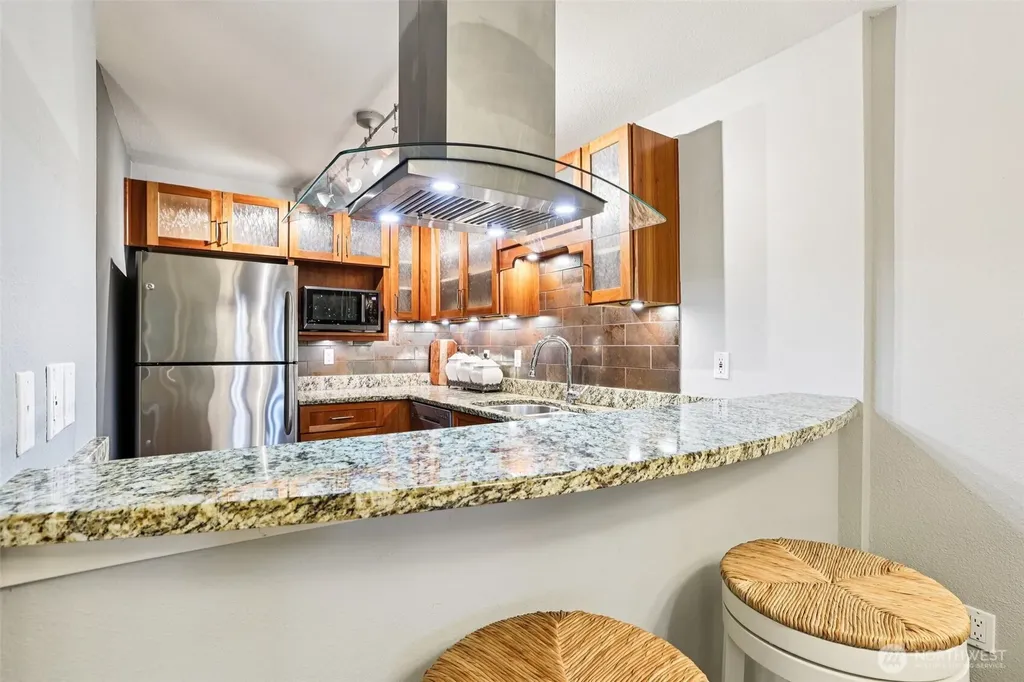 11060 NE 33rd Place Bellevue WA 98004