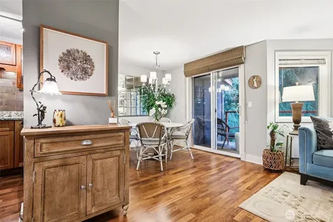 11060 NE 33rd Place Bellevue WA 98004