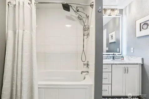 11060 NE 33rd Place Bellevue WA 98004