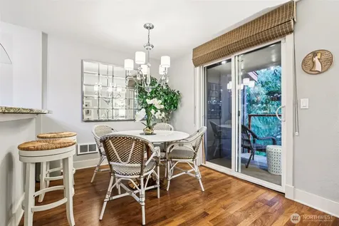 11060 NE 33rd Place Bellevue WA 98004