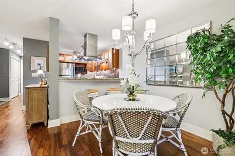 11060 NE 33rd Place Bellevue WA 98004
