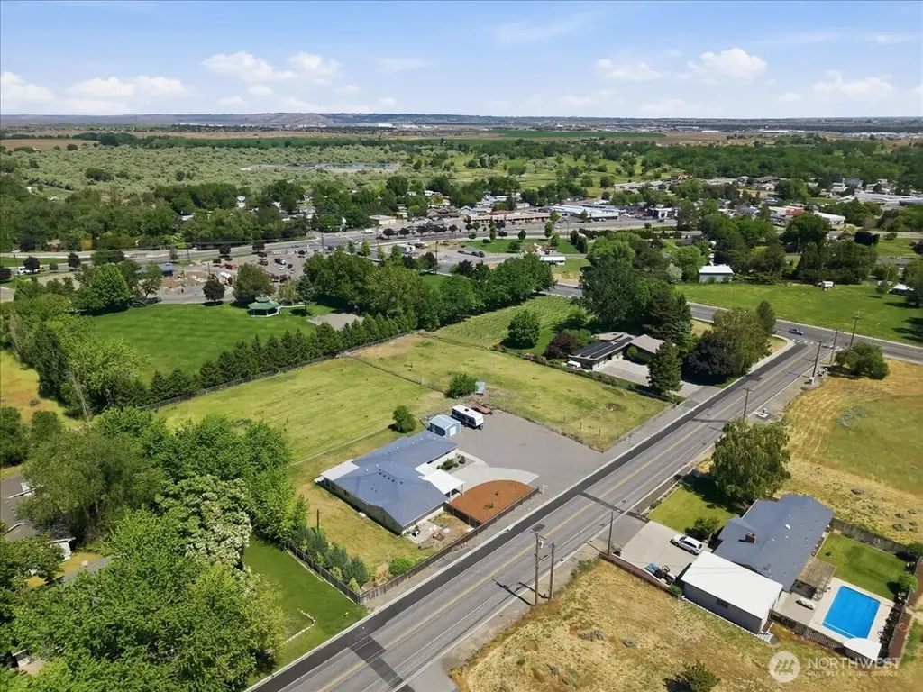 4700 Collins Road West Richland WA 99353