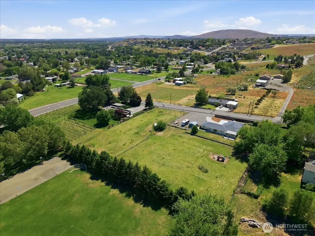 4700 Collins Road West Richland WA 99353
