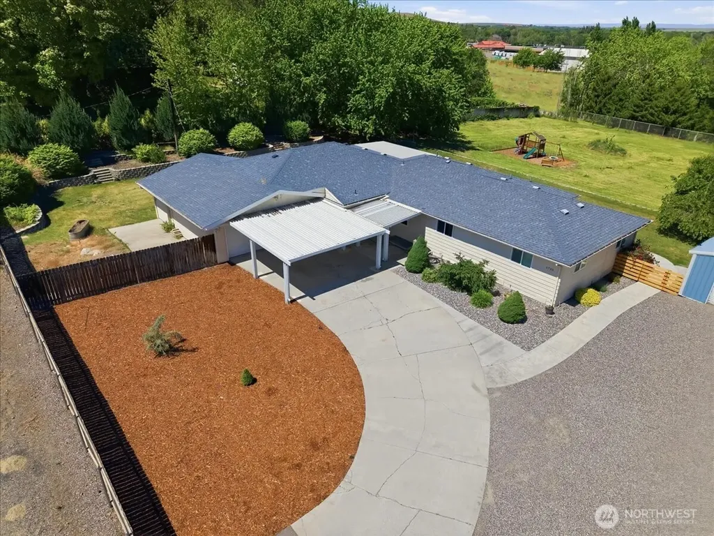 4700 Collins Road West Richland WA 99353