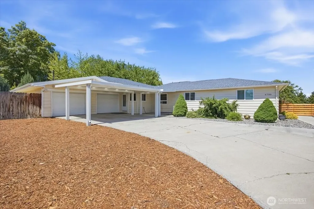 4700 Collins Road West Richland WA 99353