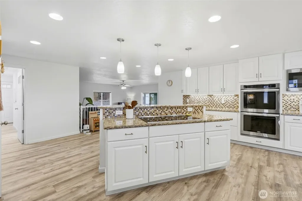 4700 Collins Road West Richland WA 99353