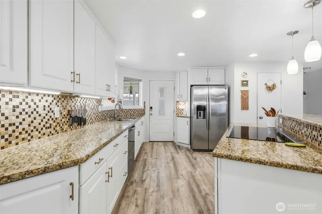 4700 Collins Road West Richland WA 99353
