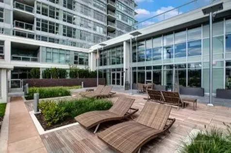 588 Bell Street Seattle WA 98121