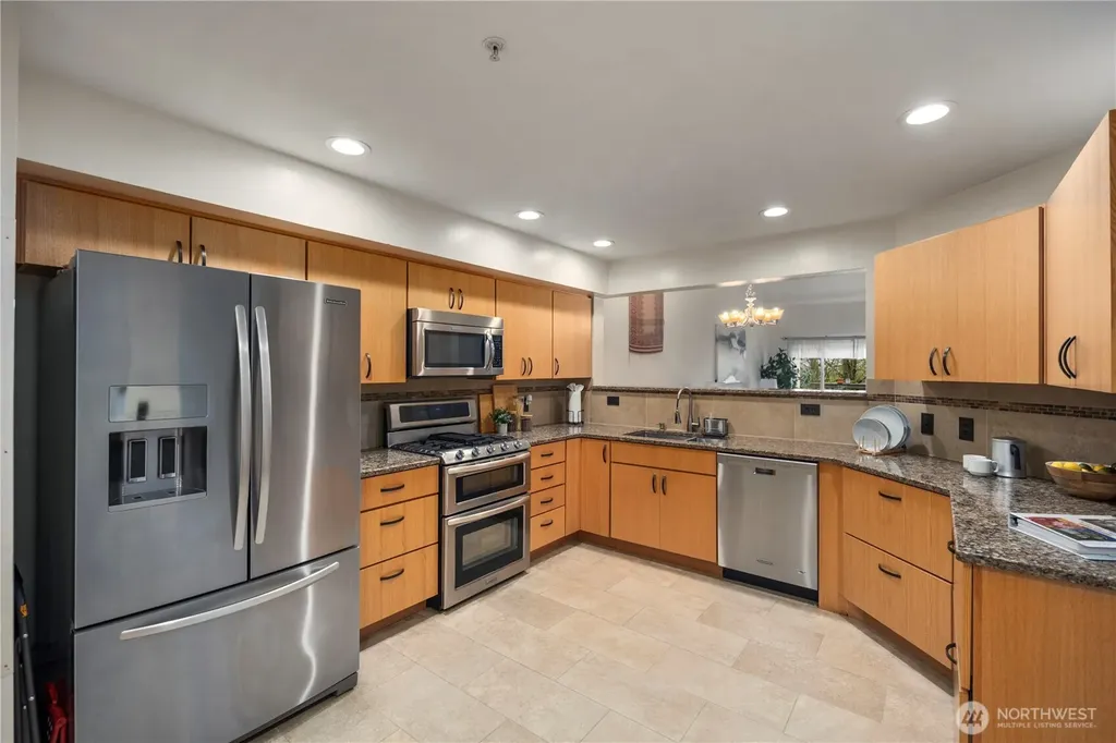 22614 43rd Avenue S Kent WA 98032