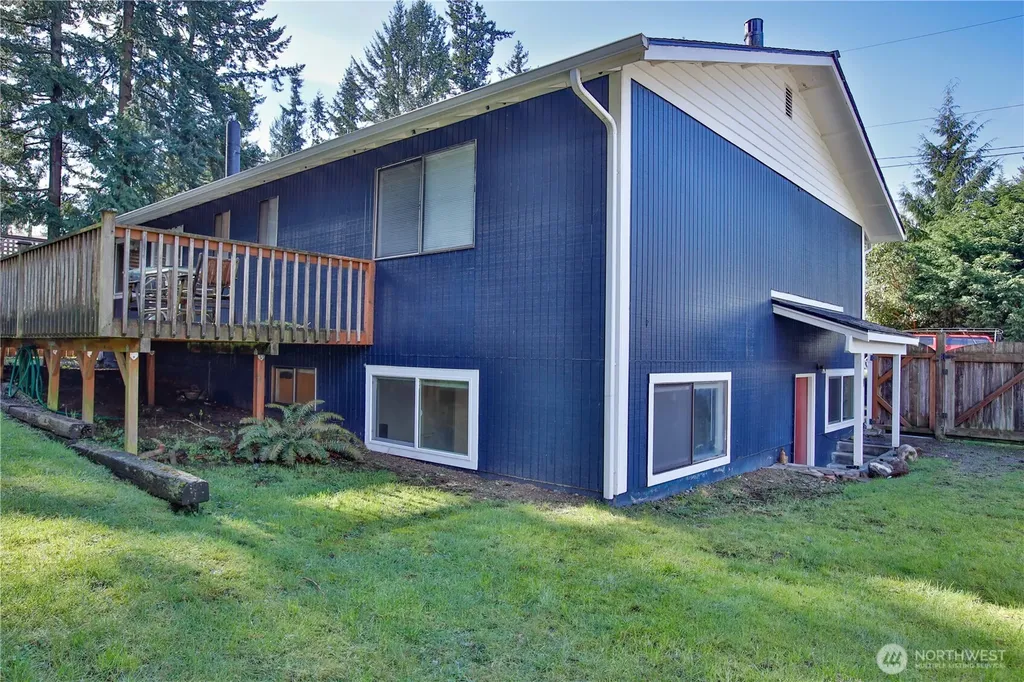 7891 San Juan Avenue Clinton WA 98236