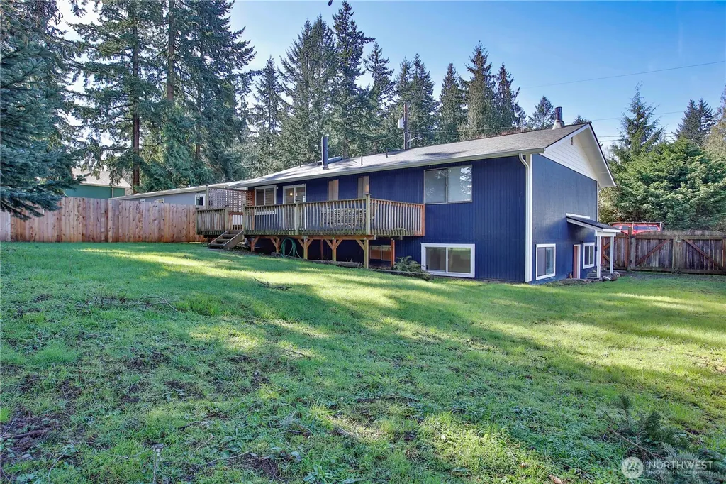 7891 San Juan Avenue Clinton WA 98236