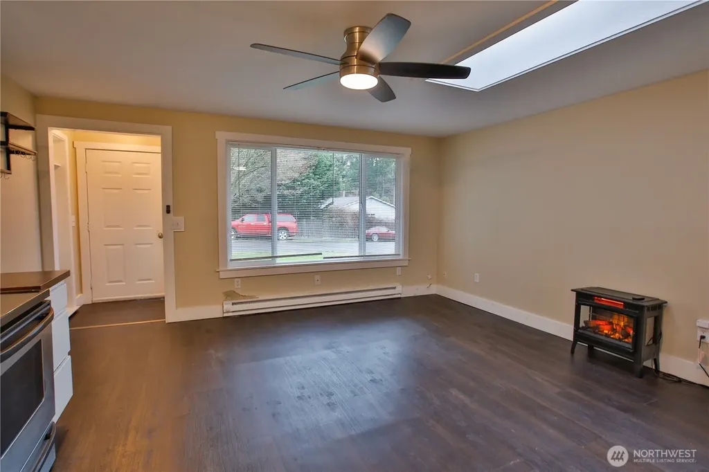 7891 San Juan Avenue Clinton WA 98236