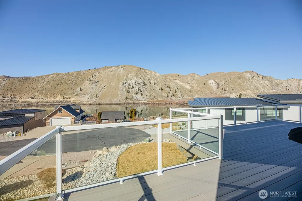 540 Lake Front Drive Orondo WA 98843