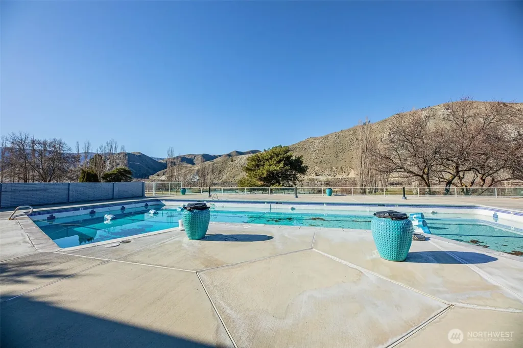 540 Lake Front Drive Orondo WA 98843