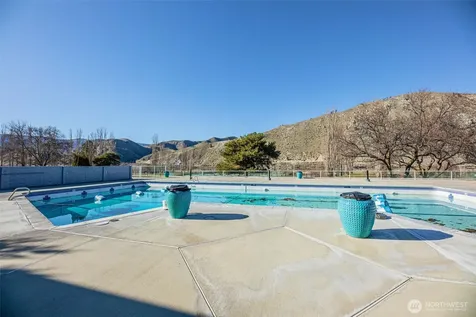 540 Lake Front Drive Orondo WA 98843