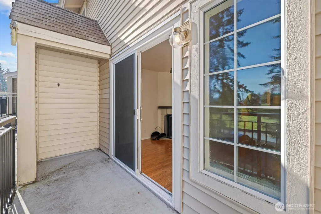 8512 242nd Street SW Edmonds WA 98026