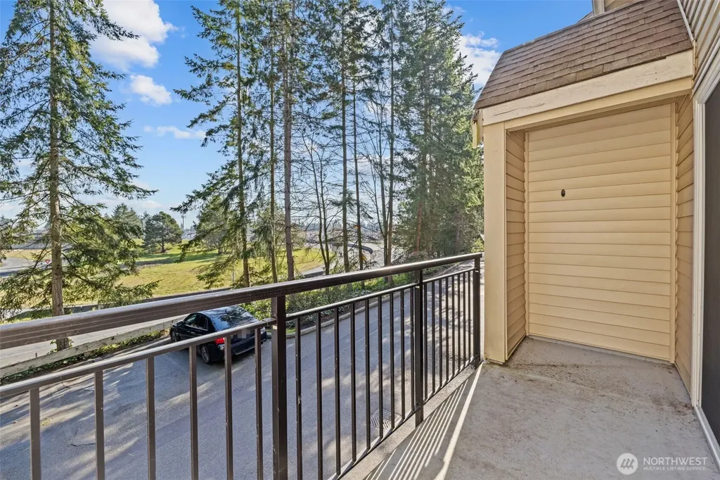 8512 242nd Street SW Edmonds WA 98026