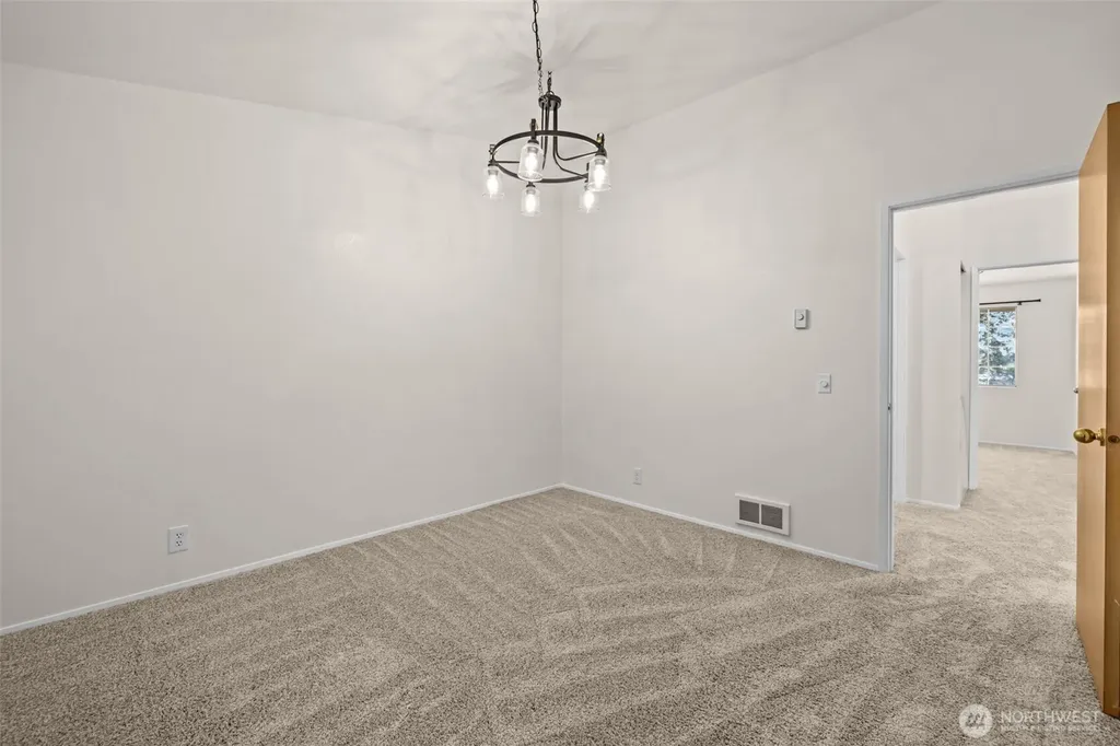 8512 242nd Street SW Edmonds WA 98026