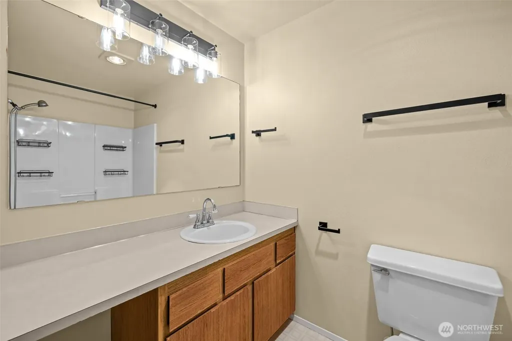 8512 242nd Street SW Edmonds WA 98026