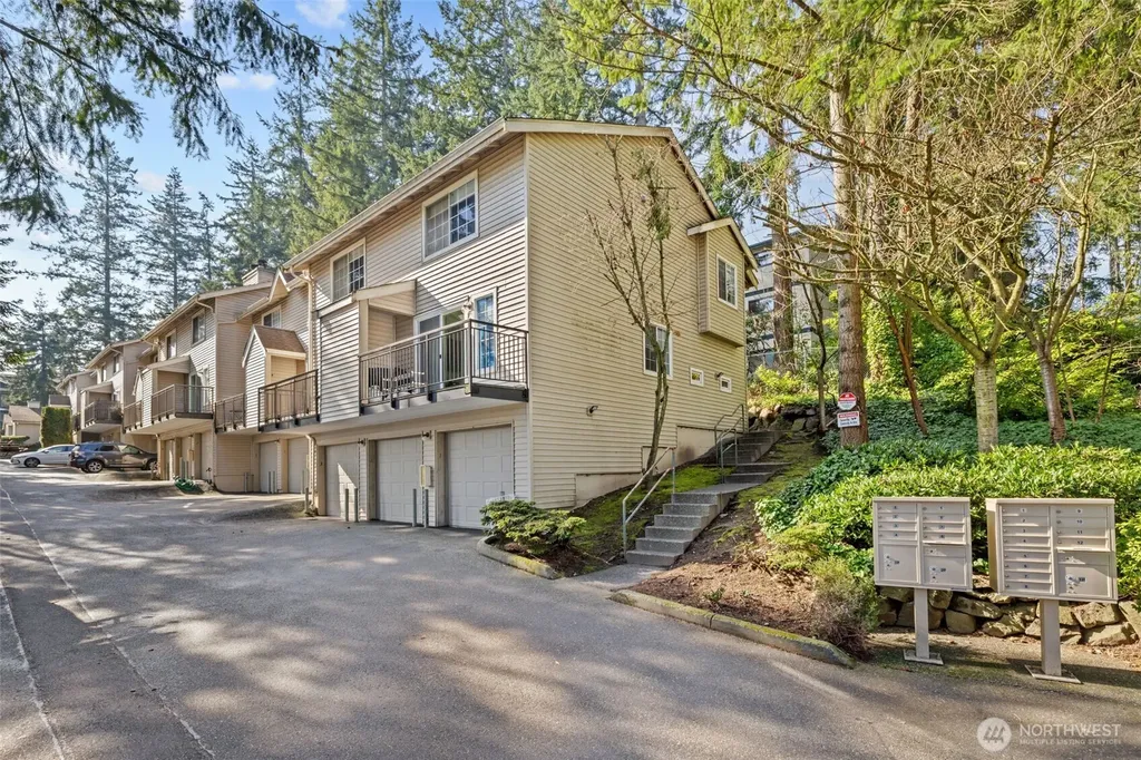 8512 242nd Street SW Edmonds WA 98026