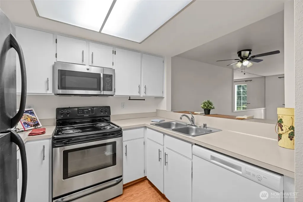 8512 242nd Street SW Edmonds WA 98026