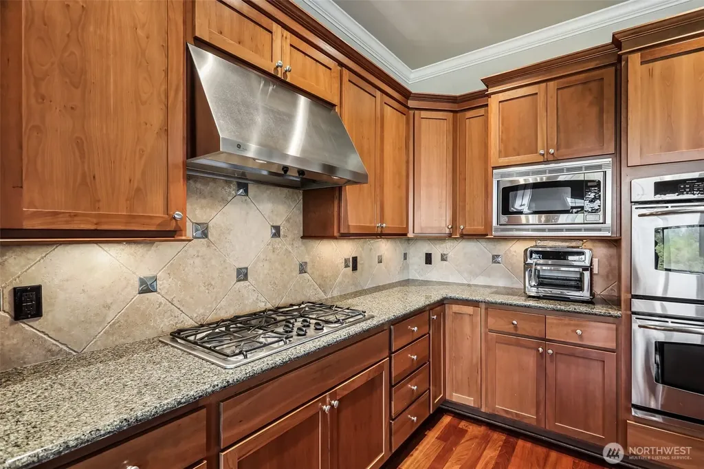 21729 Quiet Water Loop Lake Tapps WA 98391