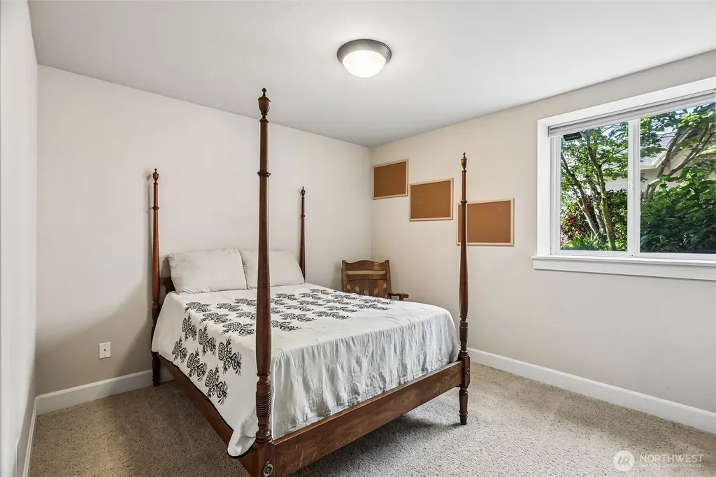 21729 Quiet Water Loop Lake Tapps WA 98391