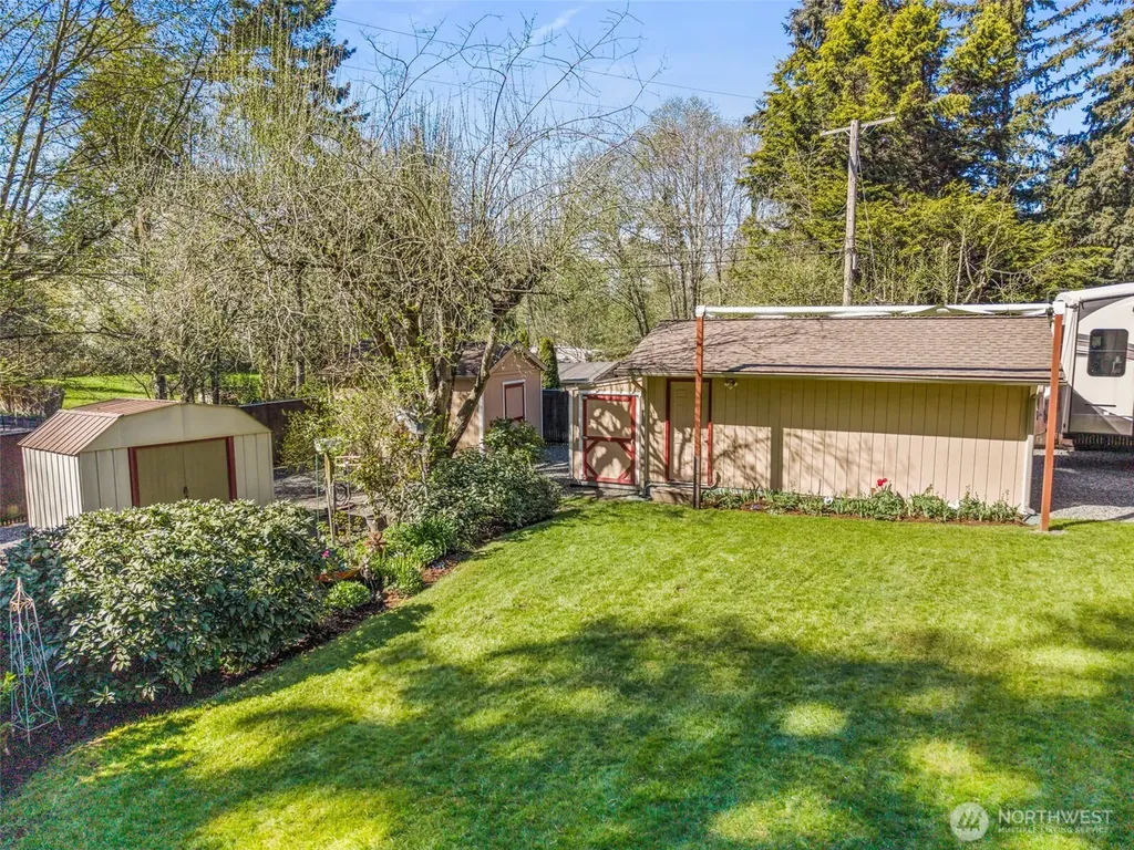 33507 43rd Avenue SW Federal Way WA 98023