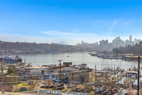 957 N 35th Street Seattle WA 98103
