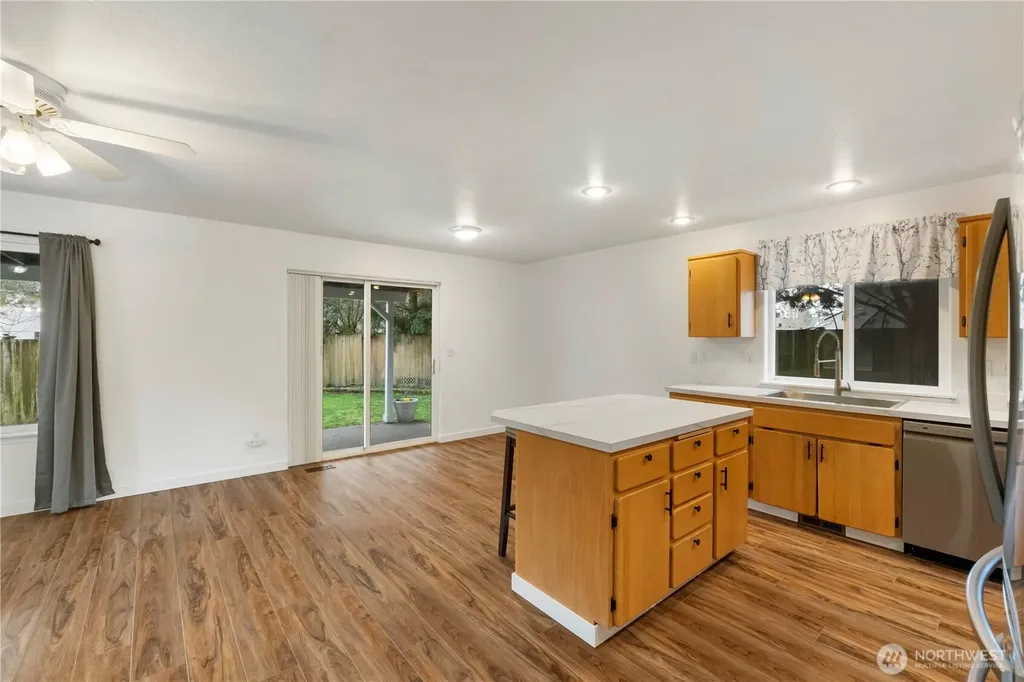 8710 203rd St E Spanaway WA 98387