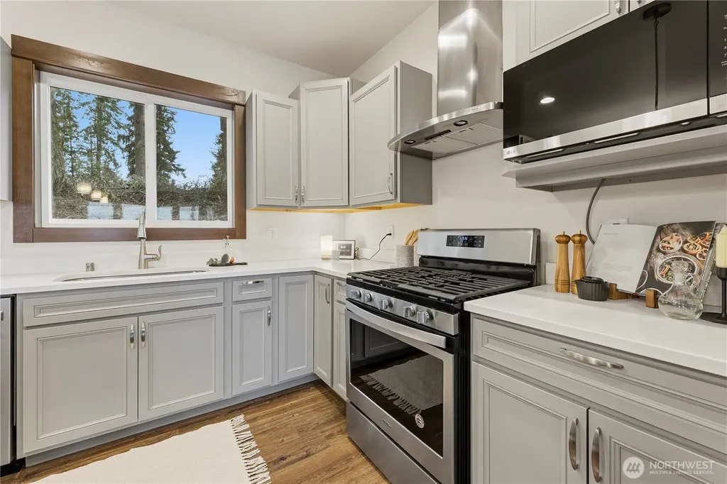 18407 Hawksview Drive Arlington WA 98223