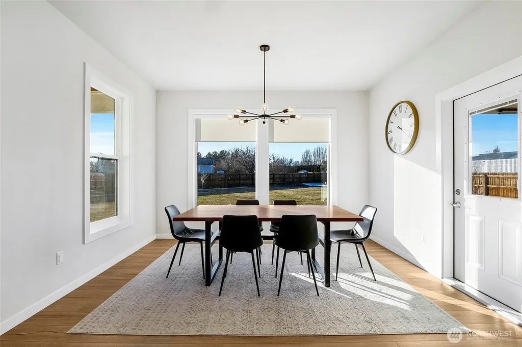 2054 H.2 NE Moses Lake WA 98837