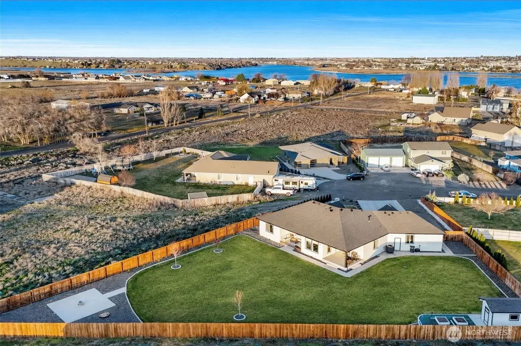 2054 H.2 NE Moses Lake WA 98837