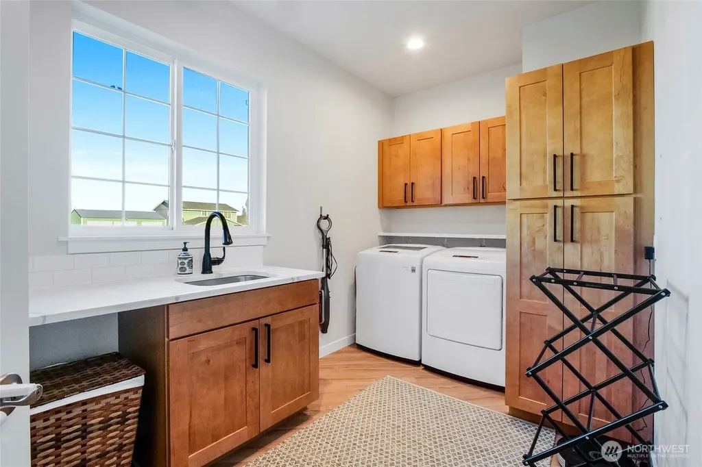 2054 H.2 NE Moses Lake WA 98837