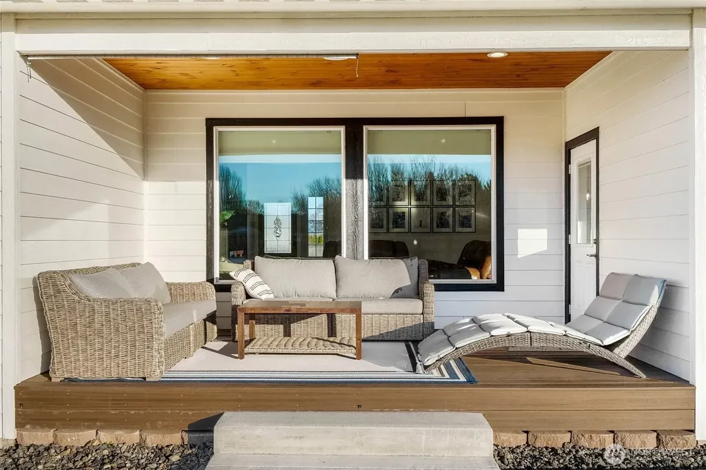 2054 H.2 NE Moses Lake WA 98837