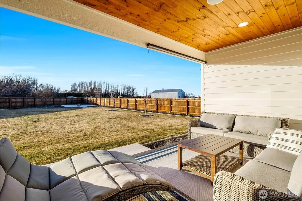 2054 H.2 NE Moses Lake WA 98837