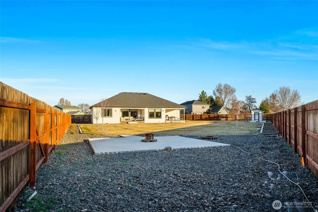 2054 H.2 NE Moses Lake WA 98837
