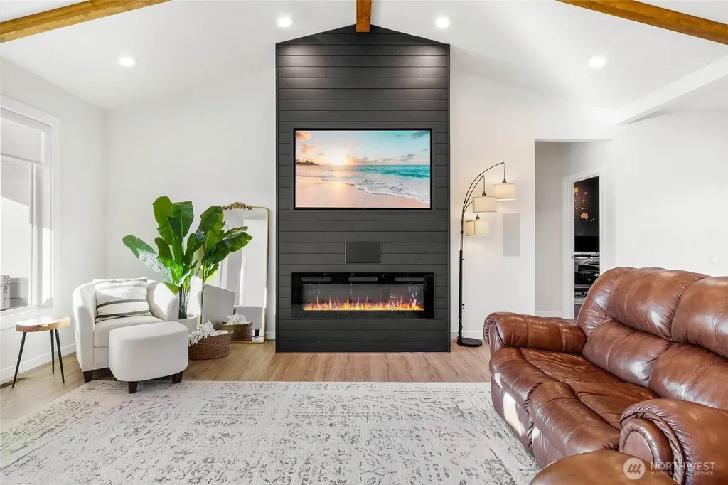 2054 H.2 NE Moses Lake WA 98837