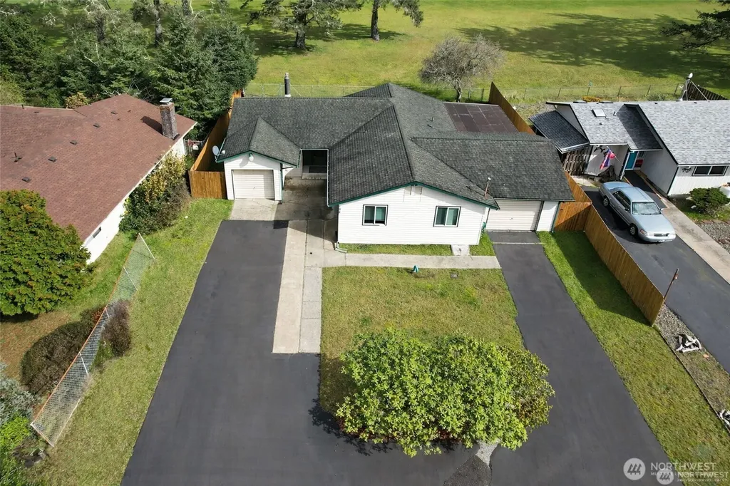 198 Octopus Avenue NE Ocean Shores WA 98569