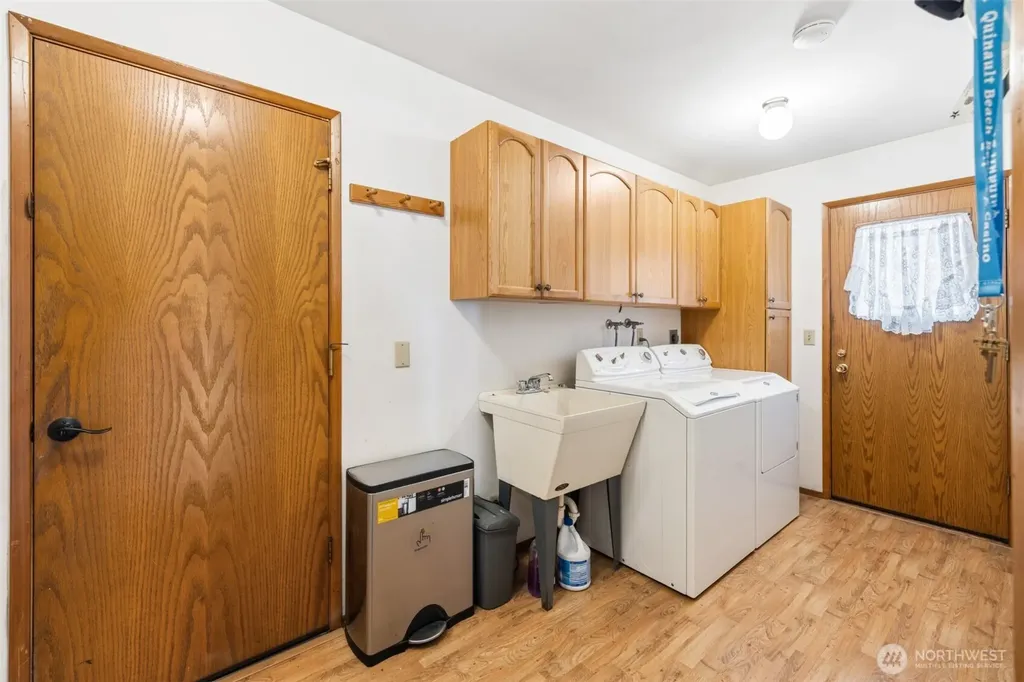 1813 E 3rd Street Port Angeles WA 98362