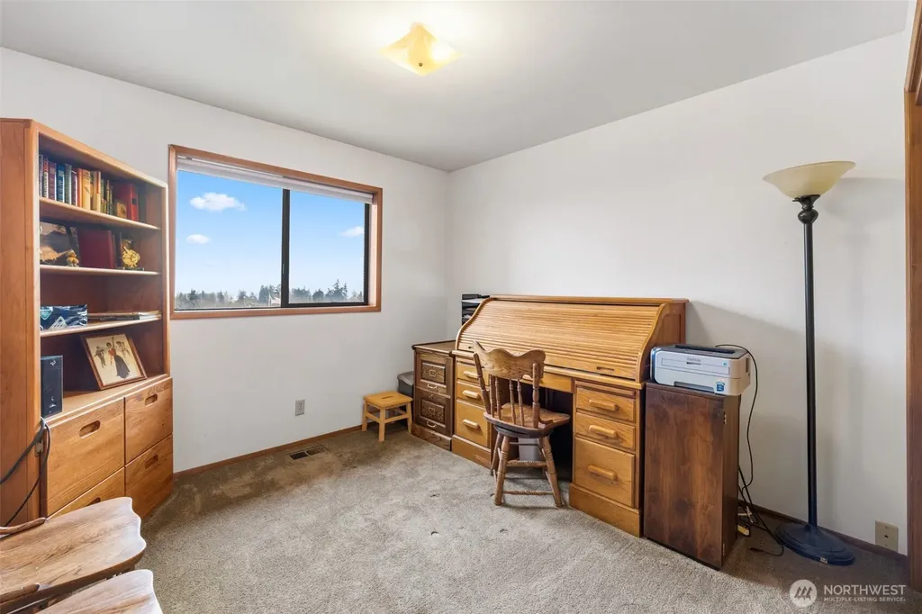 1813 E 3rd Street Port Angeles WA 98362