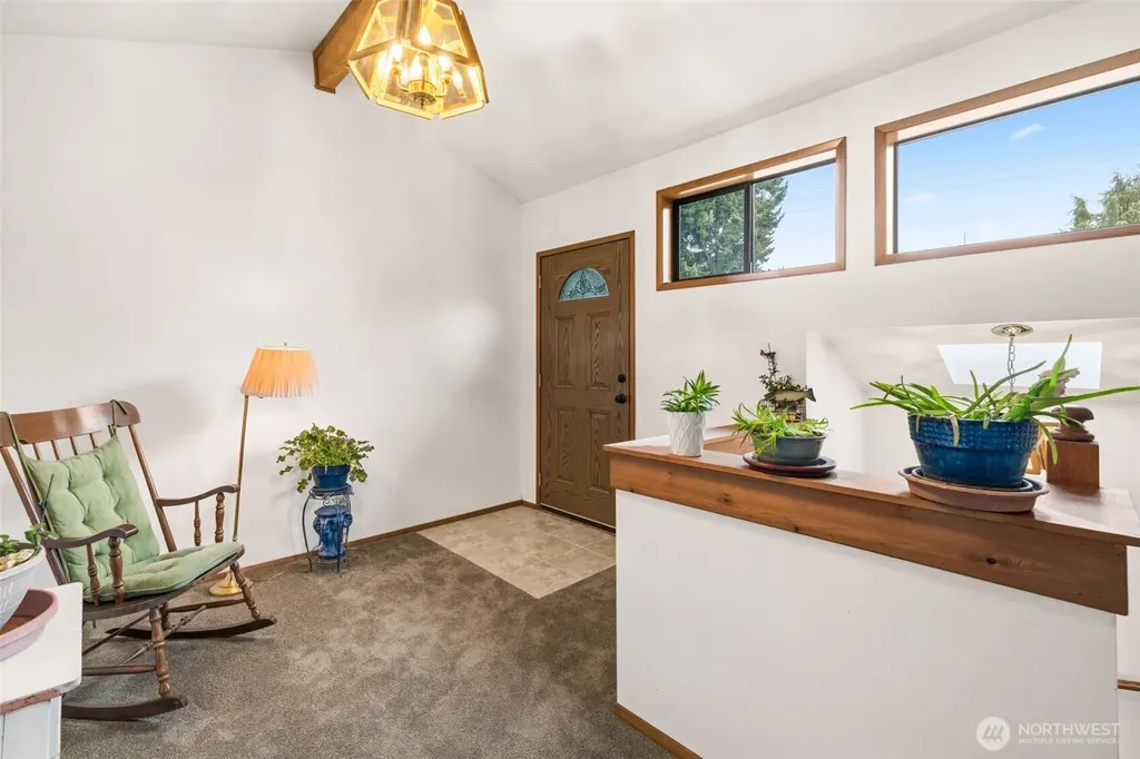 1813 E 3rd Street Port Angeles WA 98362