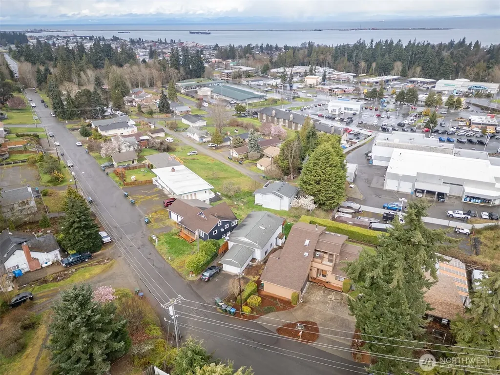 1813 E 3rd Street Port Angeles WA 98362
