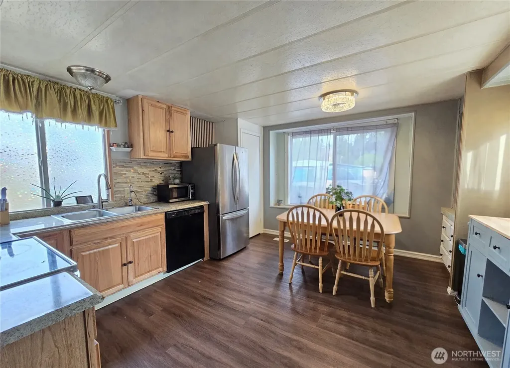 38 Hurd Road Elma WA 98541