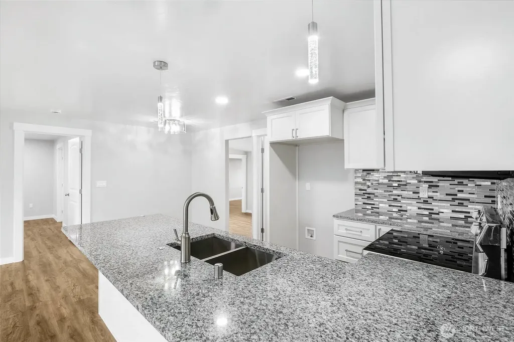 3120 W Lakeside Drive Moses Lake WA 98837