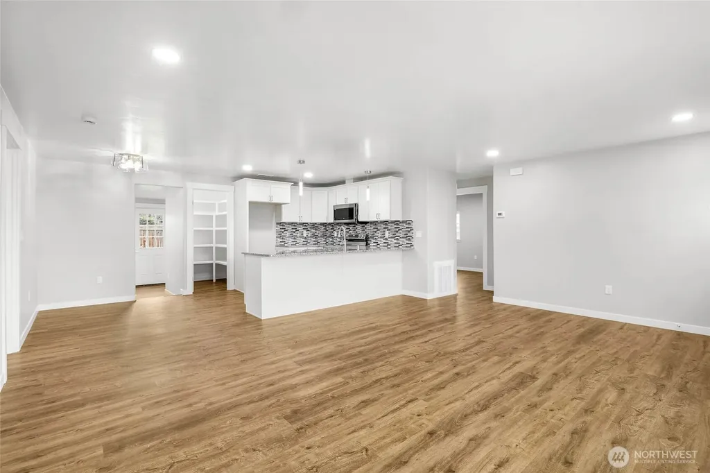 3120 W Lakeside Drive Moses Lake WA 98837