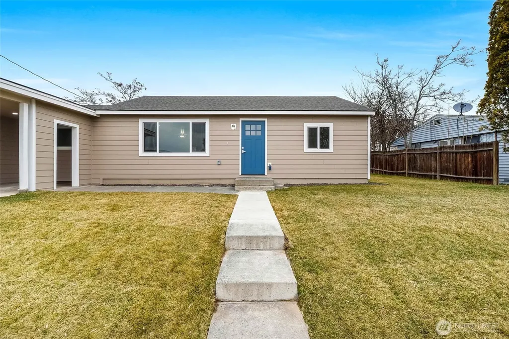 3120 W Lakeside Drive Moses Lake WA 98837