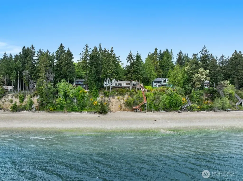 3236 Gravelly Beach Loop NW Olympia WA 98502