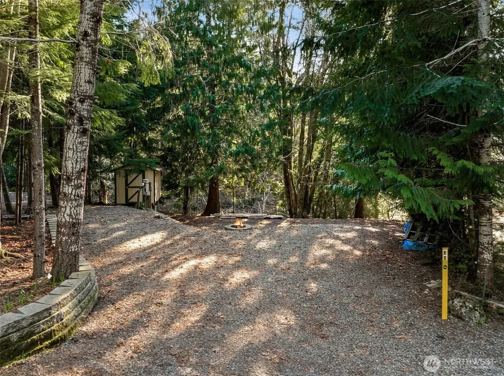 30 N Discovery Place Hoodsport WA 98548